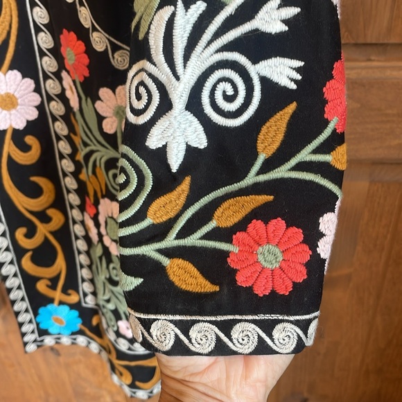 Ruby Yaya Floral Embroidered Black jacket - Picture 6 of 6